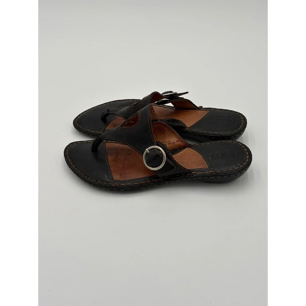 Born Womens Sandals  Size 7/38 Black Leather Thong Buckle Strap W31185‎